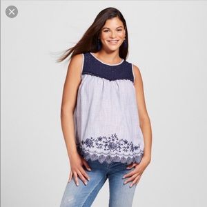 Liz Lange maternity top